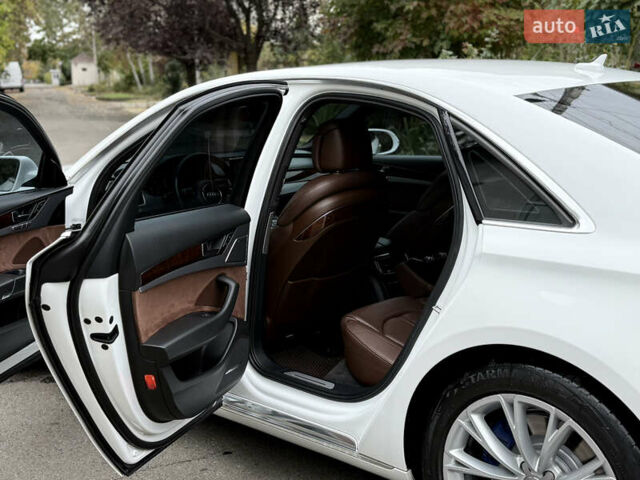 Ауди А8 2012 в Одессе на Automoto.ua Белый Ауди А8, объемом двигателя 4.16 л и пробегом 287 тыс. км за 16800 $, фото 16 на Automoto.ua