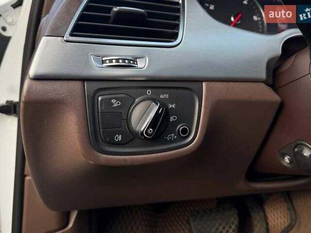 Белый Ауди А8, объемом двигателя 2.97 л и пробегом 217 тыс. км за 18990 $, фото 14 на Automoto.ua