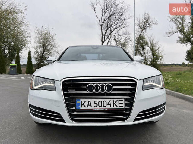 Белый Ауди А8, объемом двигателя 3 л и пробегом 267 тыс. км за 13500 $, фото 2 на Automoto.ua