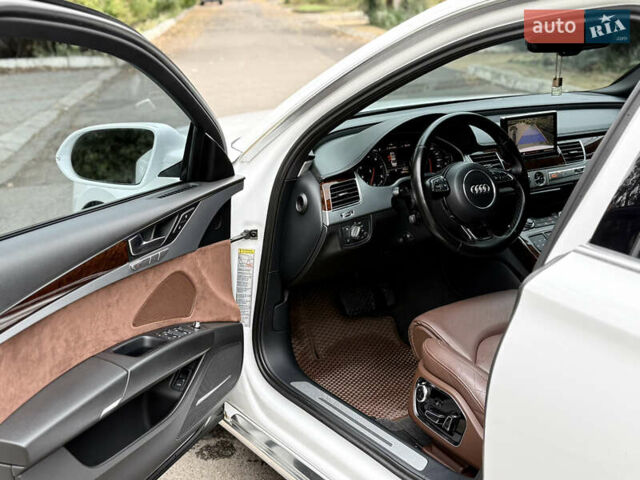 Ауди А8 2012 в Одессе на Automoto.ua Белый Ауди А8, объемом двигателя 4.16 л и пробегом 287 тыс. км за 16800 $, фото 18 на Automoto.ua