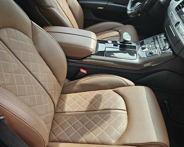 Белый Ауди А8, объемом двигателя 3 л и пробегом 120 тыс. км за 28000 $, фото 22 на Automoto.ua