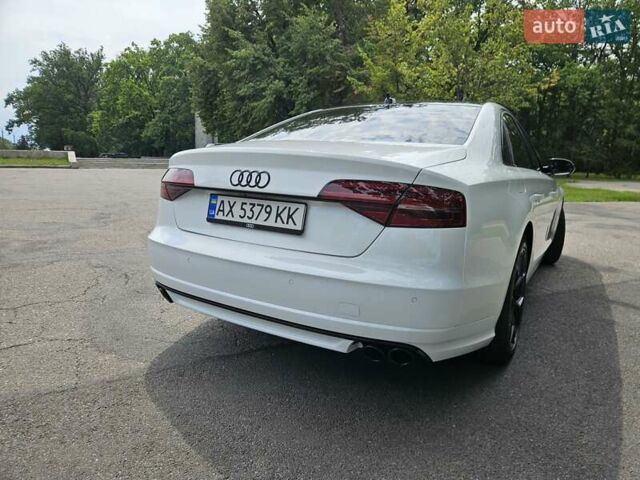 Белый Ауди А8, объемом двигателя 3 л и пробегом 120 тыс. км за 28000 $, фото 15 на Automoto.ua