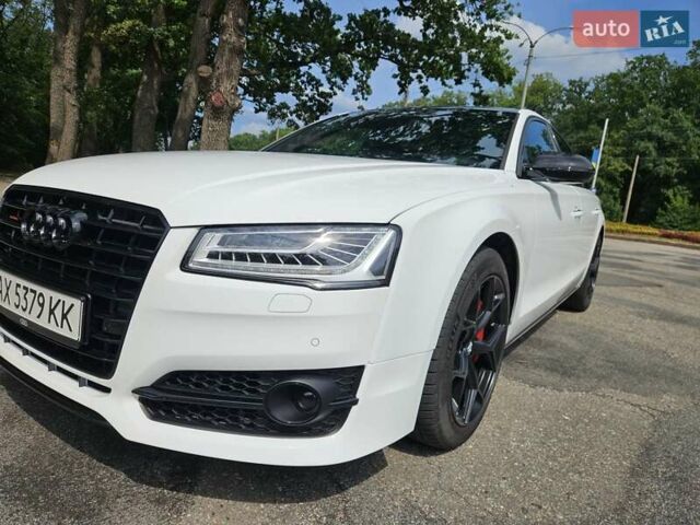 Белый Ауди А8, объемом двигателя 3 л и пробегом 120 тыс. км за 28000 $, фото 3 на Automoto.ua