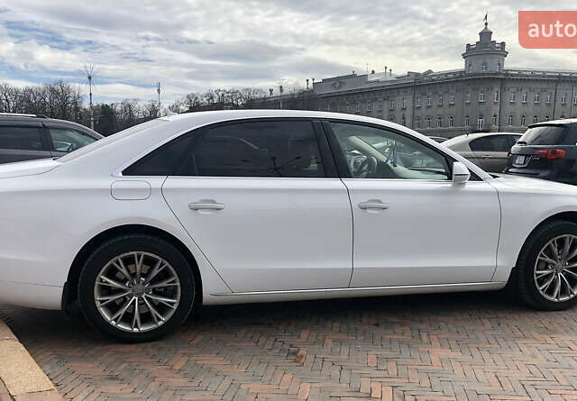 Белый Ауди А8, объемом двигателя 2.97 л и пробегом 205 тыс. км за 19000 $, фото 7 на Automoto.ua