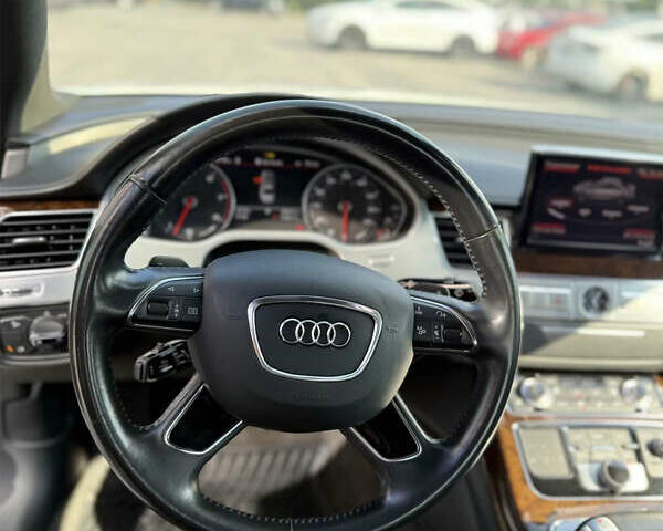 Белый Ауди А8, объемом двигателя 3 л и пробегом 143 тыс. км за 18300 $, фото 20 на Automoto.ua