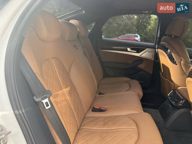 Белый Ауди А8, объемом двигателя 2.97 л и пробегом 178 тыс. км за 27900 $, фото 6 на Automoto.ua