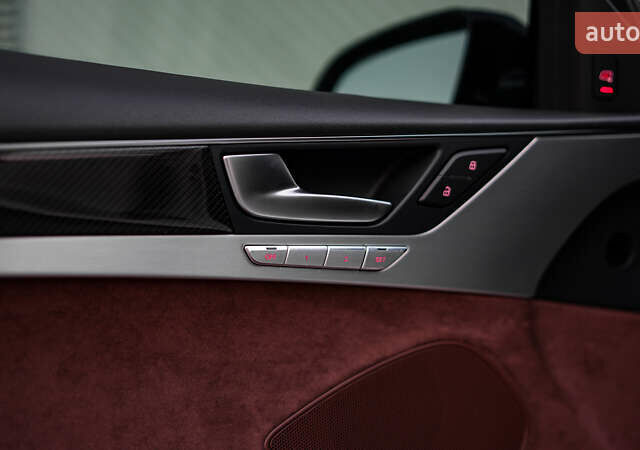 Белый Ауди А8, объемом двигателя 3.99 л и пробегом 172 тыс. км за 29000 $, фото 24 на Automoto.ua