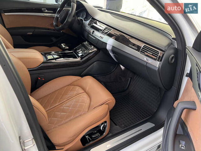 Білий Ауді A8, об'ємом двигуна 2.97 л та пробігом 178 тис. км за 28600 $, фото 1 на Automoto.ua