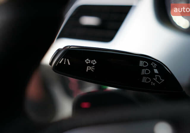 Белый Ауди А8, объемом двигателя 3.99 л и пробегом 172 тыс. км за 29000 $, фото 27 на Automoto.ua