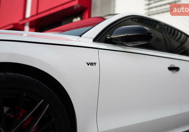 Белый Ауди А8, объемом двигателя 3.99 л и пробегом 172 тыс. км за 29000 $, фото 4 на Automoto.ua