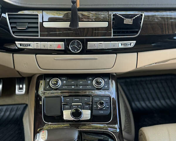 Белый Ауди А8, объемом двигателя 2.97 л и пробегом 153 тыс. км за 29900 $, фото 55 на Automoto.ua