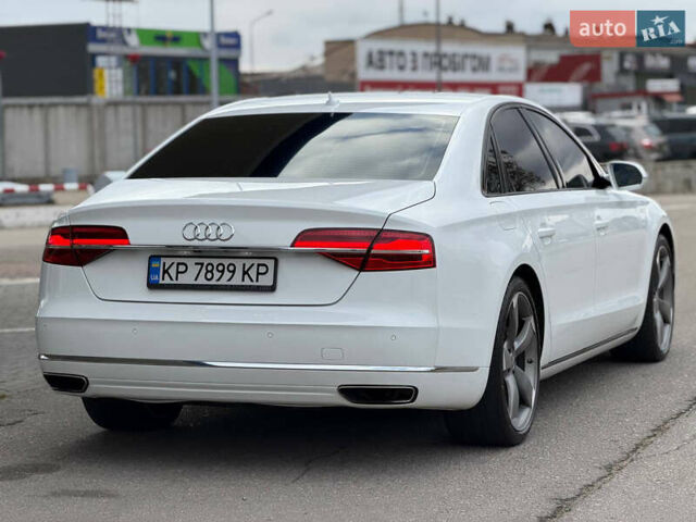 Белый Ауди А8, объемом двигателя 2.97 л и пробегом 197 тыс. км за 25000 $, фото 1 на Automoto.ua