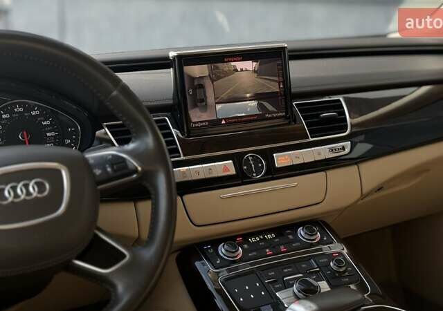 Белый Ауди А8, объемом двигателя 3 л и пробегом 158 тыс. км за 33700 $, фото 18 на Automoto.ua