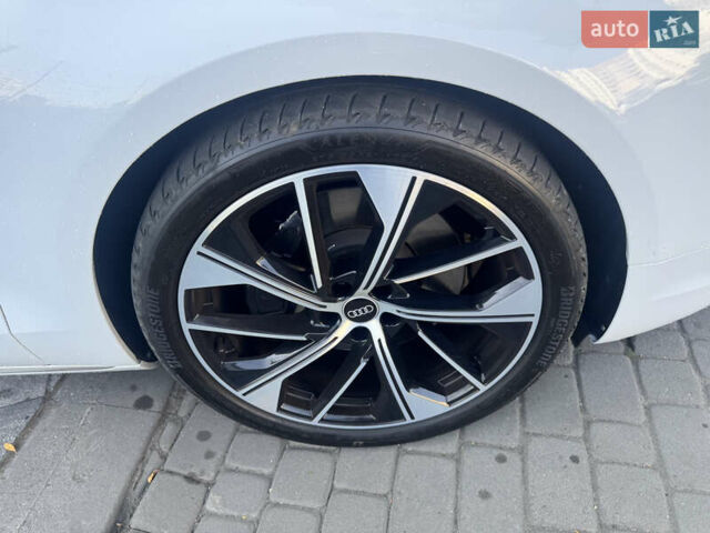 Белый Ауди А8, объемом двигателя 2.97 л и пробегом 153 тыс. км за 29900 $, фото 25 на Automoto.ua