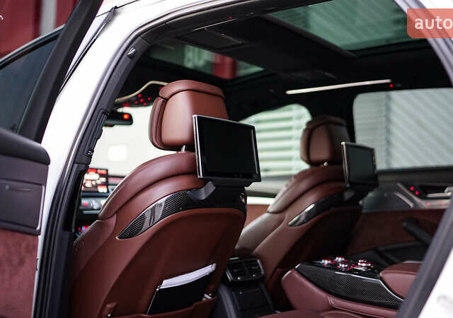 Белый Ауди А8, объемом двигателя 3.99 л и пробегом 172 тыс. км за 29000 $, фото 20 на Automoto.ua