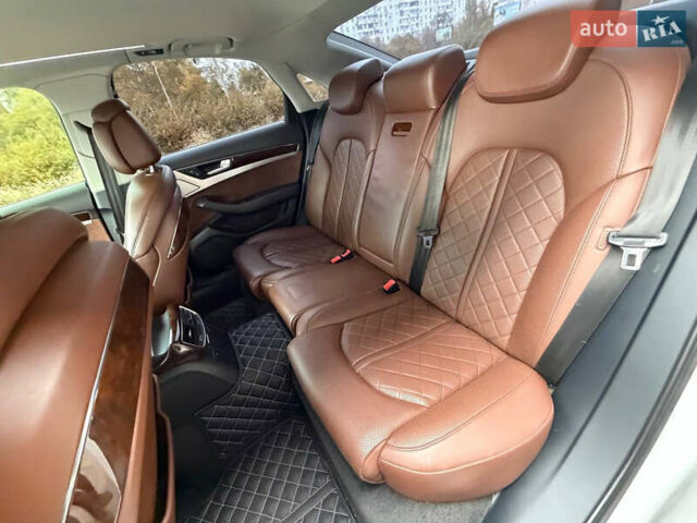 Белый Ауди А8, объемом двигателя 2.97 л и пробегом 197 тыс. км за 25000 $, фото 11 на Automoto.ua