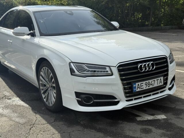 Белый Ауди А8, объемом двигателя 3 л и пробегом 178 тыс. км за 27900 $, фото 3 на Automoto.ua