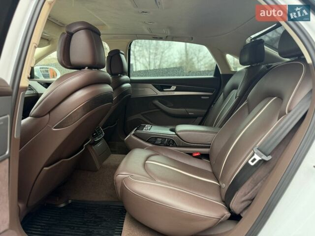 Білий Ауді A8, об'ємом двигуна 4.13 л та пробігом 226 тис. км за 33000 $, фото 7 на Automoto.ua