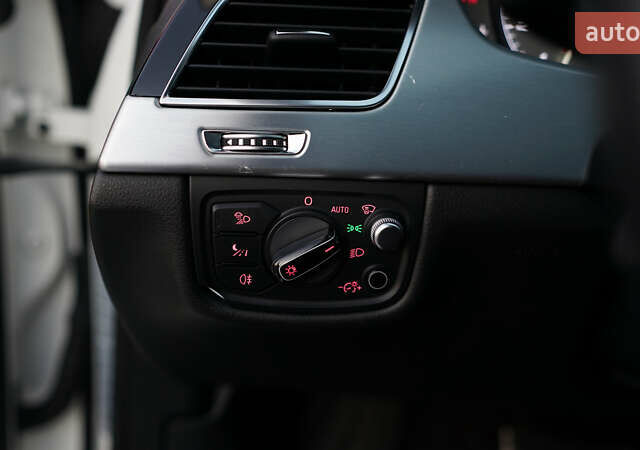 Белый Ауди А8, объемом двигателя 3.99 л и пробегом 172 тыс. км за 29000 $, фото 14 на Automoto.ua