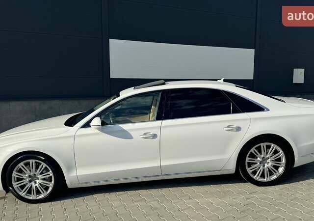 Белый Ауди А8, объемом двигателя 3 л и пробегом 158 тыс. км за 33700 $, фото 2 на Automoto.ua