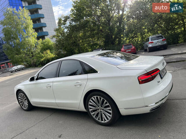 Белый Ауди А8, объемом двигателя 2.97 л и пробегом 178 тыс. км за 30500 $, фото 23 на Automoto.ua