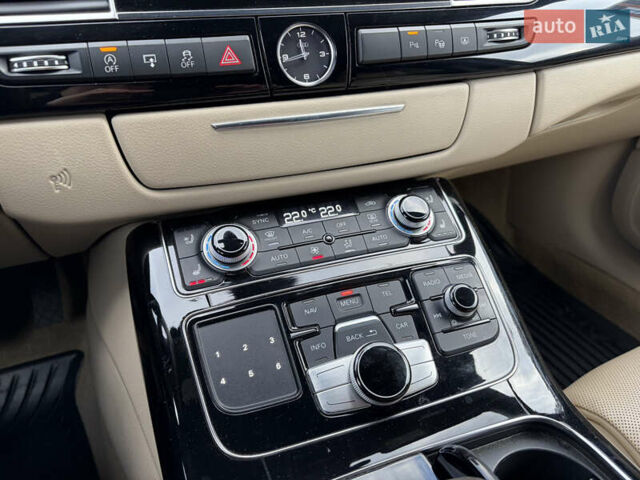 Білий Ауді A8, об'ємом двигуна 4.2 л та пробігом 269 тис. км за 25500 $, фото 22 на Automoto.ua