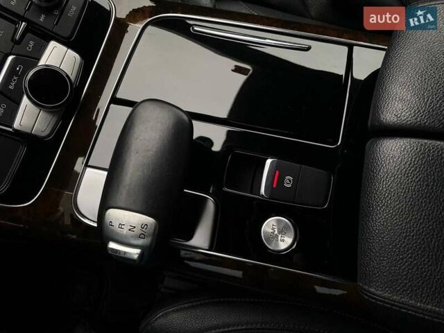 Белый Ауди А8, объемом двигателя 3 л и пробегом 216 тыс. км за 25900 $, фото 27 на Automoto.ua