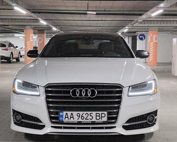 Белый Ауди А8, объемом двигателя 3 л и пробегом 193 тыс. км за 21000 $, фото 13 на Automoto.ua