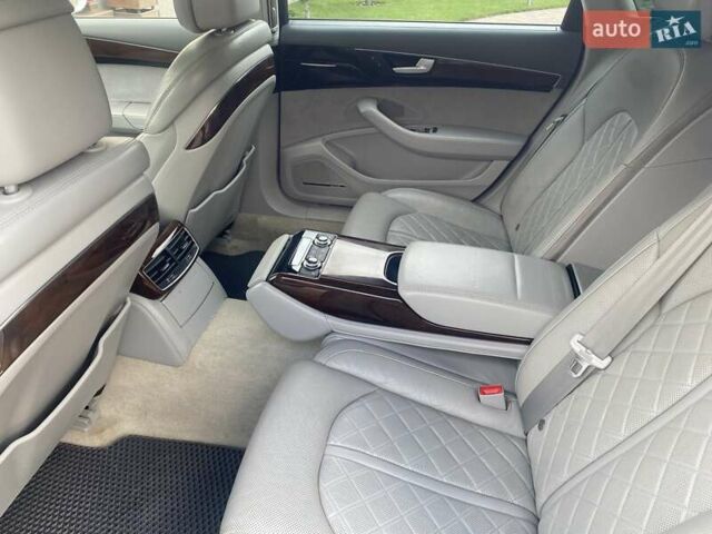 Белый Ауди А8, объемом двигателя 3 л и пробегом 182 тыс. км за 19700 $, фото 26 на Automoto.ua