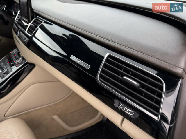 Білий Ауді A8, об'ємом двигуна 4.2 л та пробігом 269 тис. км за 25500 $, фото 39 на Automoto.ua