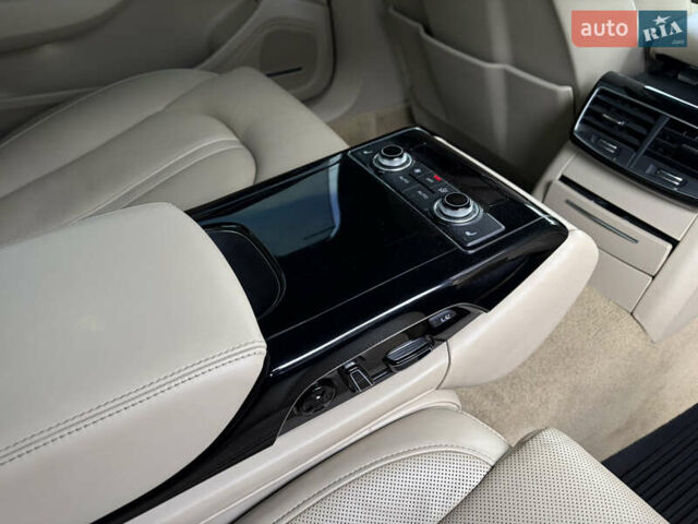 Білий Ауді A8, об'ємом двигуна 4.2 л та пробігом 269 тис. км за 25500 $, фото 42 на Automoto.ua