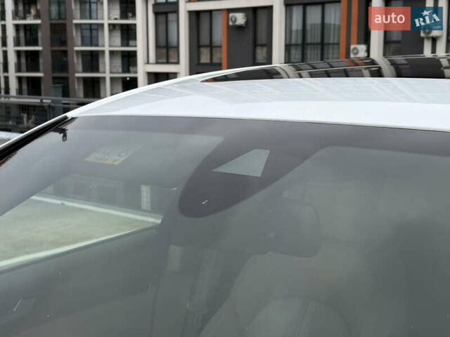 Білий Ауді A8, об'ємом двигуна 4.2 л та пробігом 269 тис. км за 25500 $, фото 13 на Automoto.ua