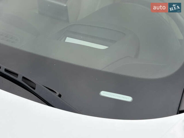 Білий Ауді A8, об'ємом двигуна 4.2 л та пробігом 269 тис. км за 25500 $, фото 12 на Automoto.ua