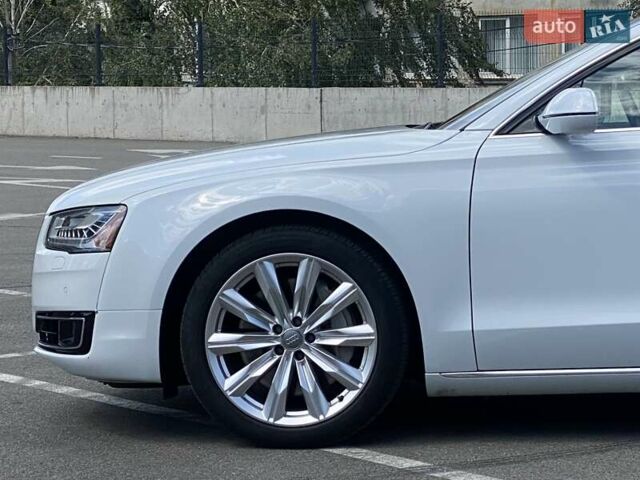 Белый Ауди А8, объемом двигателя 3 л и пробегом 103 тыс. км за 22000 $, фото 3 на Automoto.ua