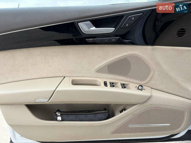 Білий Ауді A8, об'ємом двигуна 4.2 л та пробігом 269 тис. км за 25500 $, фото 36 на Automoto.ua