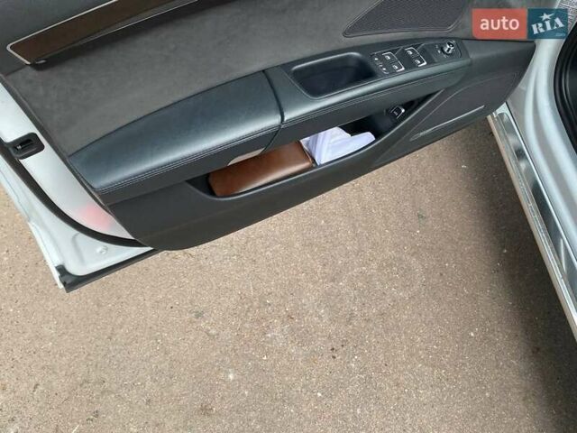 Белый Ауди А8, объемом двигателя 3 л и пробегом 216 тыс. км за 25900 $, фото 18 на Automoto.ua