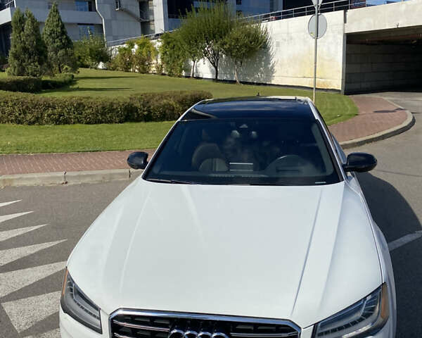Білий Ауді A8, об'ємом двигуна 3 л та пробігом 192 тис. км за 24900 $, фото 11 на Automoto.ua