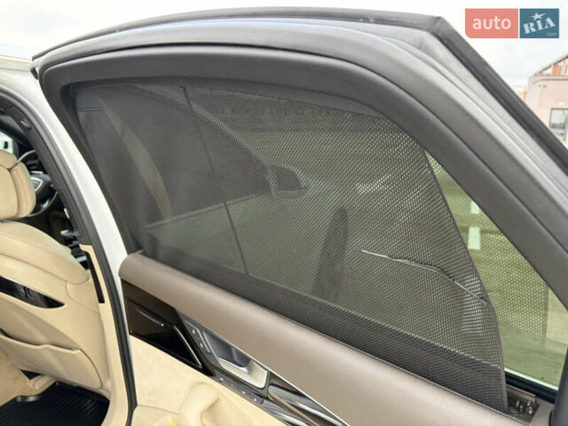 Білий Ауді A8, об'ємом двигуна 4.2 л та пробігом 269 тис. км за 25500 $, фото 41 на Automoto.ua