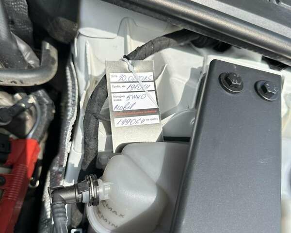 Белый Ауди А8, объемом двигателя 3 л и пробегом 190 тыс. км за 22000 $, фото 31 на Automoto.ua