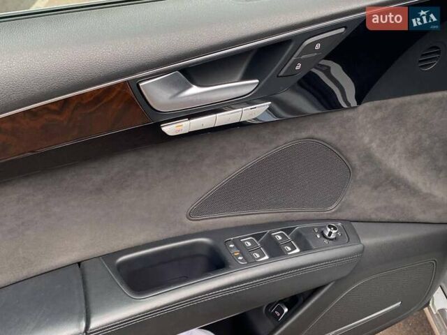 Белый Ауди А8, объемом двигателя 3 л и пробегом 216 тыс. км за 25900 $, фото 16 на Automoto.ua