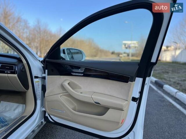 Белый Ауди А8, объемом двигателя 3 л и пробегом 192 тыс. км за 21999 $, фото 14 на Automoto.ua