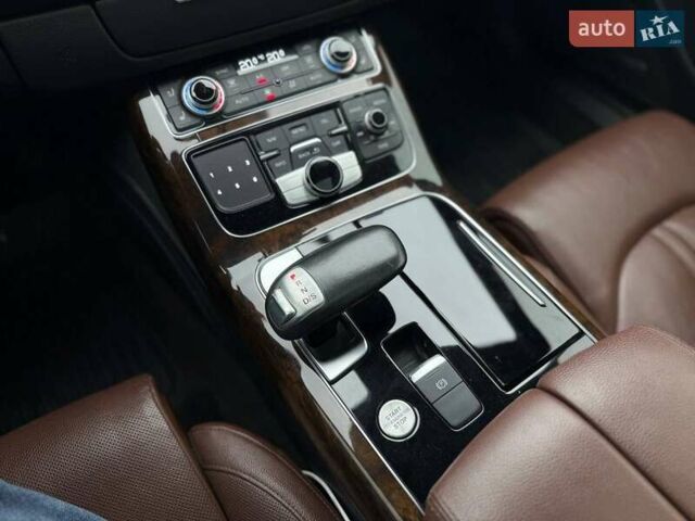 Білий Ауді A8, об'ємом двигуна 3 л та пробігом 227 тис. км за 28500 $, фото 16 на Automoto.ua