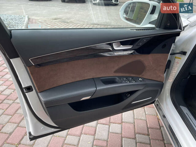 Білий Ауді A8, об'ємом двигуна 3 л та пробігом 111 тис. км за 24800 $, фото 11 на Automoto.ua