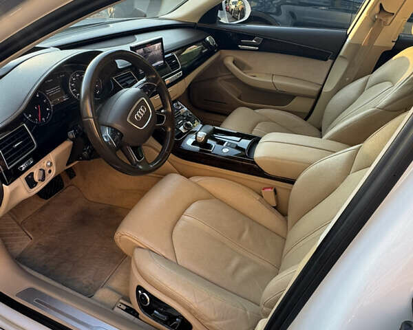 Білий Ауді A8, об'ємом двигуна 3 л та пробігом 196 тис. км за 25700 $, фото 6 на Automoto.ua