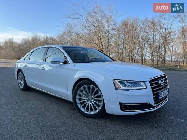Белый Ауди А8, объемом двигателя 3 л и пробегом 192 тыс. км за 21999 $, фото 4 на Automoto.ua