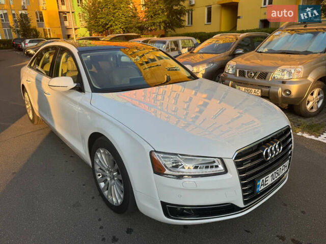 Белый Ауди А8, объемом двигателя 3 л и пробегом 201 тыс. км за 23800 $, фото 2 на Automoto.ua