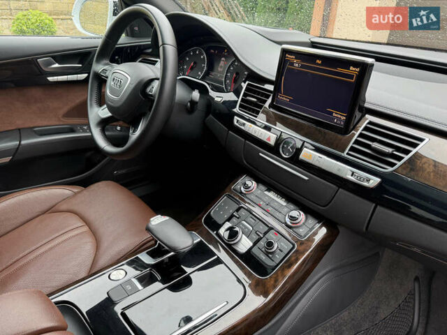 Белый Ауди А8, объемом двигателя 3 л и пробегом 110 тыс. км за 25000 $, фото 38 на Automoto.ua