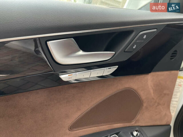 Білий Ауді A8, об'ємом двигуна 3 л та пробігом 111 тис. км за 24800 $, фото 13 на Automoto.ua
