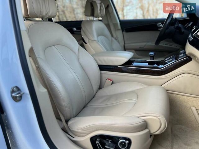 Белый Ауди А8, объемом двигателя 3 л и пробегом 192 тыс. км за 21999 $, фото 26 на Automoto.ua