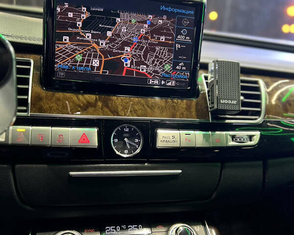 Білий Ауді A8, об'ємом двигуна 3 л та пробігом 175 тис. км за 19900 $, фото 17 на Automoto.ua